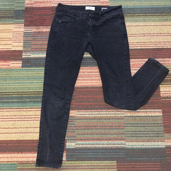 Back to BLACK Skinny Jean - Picture 3 of 5